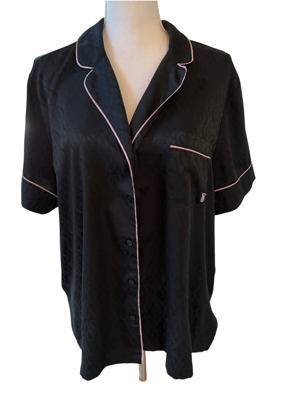 Victoria Secret Black V-Neck Button Up Pajama Top. Size XL